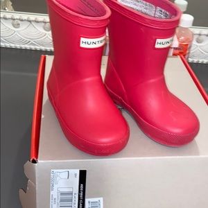 Pink kids hunter